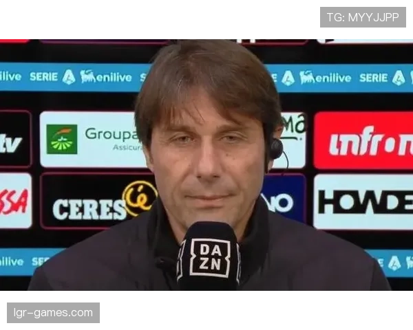 孔蒂执教风格强调高强度逼抢与三中卫体系，战术纪律严明